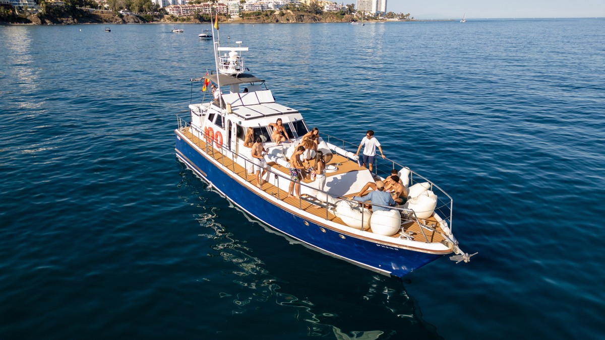 Charter privado — día completo